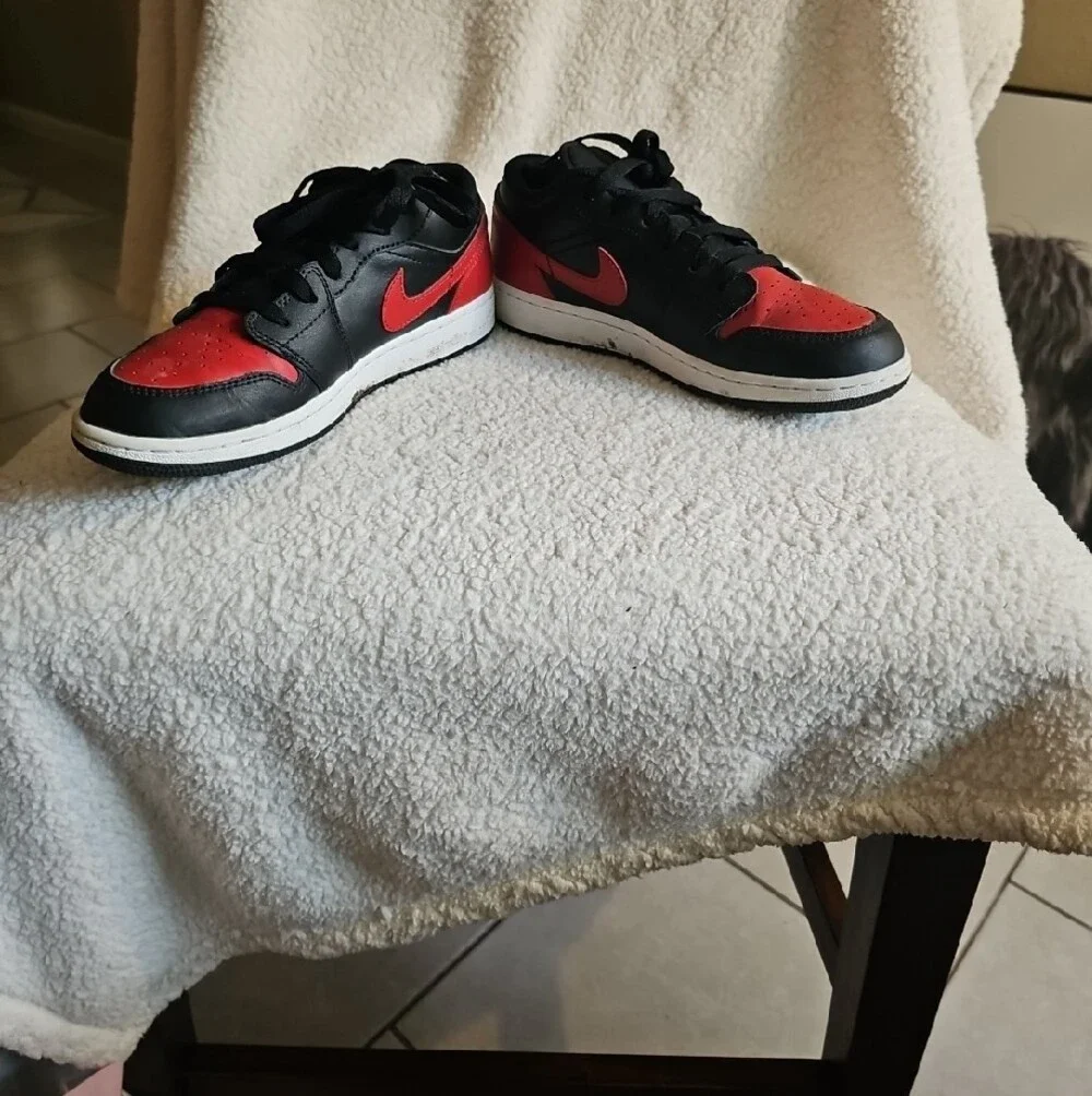 Jordan Youth Black And Red Sneaker with Jumpman Label